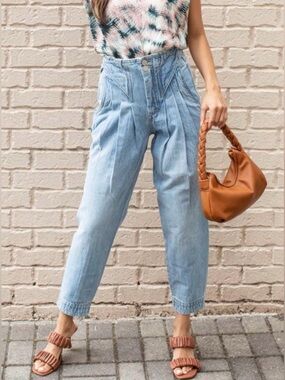 Blank NYC Women's Light Blue Pleated Barrel High-Waist Jeans